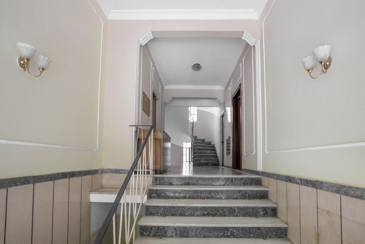 Charming Mini-Palace In Colorful Exarhia Area Apartment Athens Luaran gambar